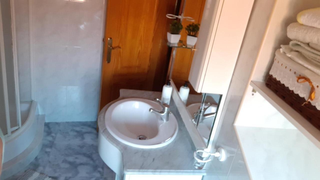 Atico En Pontevedra Ciudad Apartment Bagian luar foto